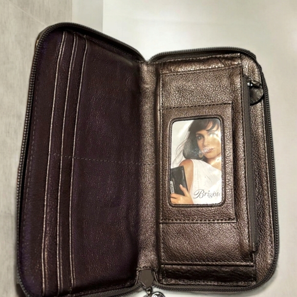**Brighton Cher Bronze Crossbody wallet - Picture 3 of 4